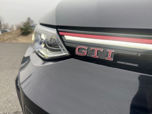 VOLKSWAGEN Golf usata, con Controllo trazione