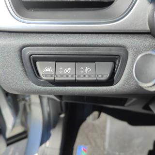 RENAULT Captur usata, con Regolazione elettrica sedili