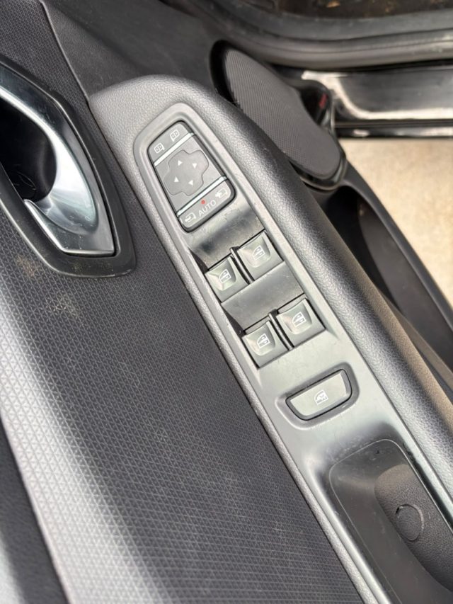 RENAULT Clio usata, con Cruise Control