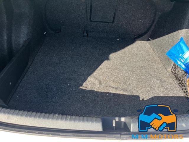 VOLKSWAGEN Jetta usata 19