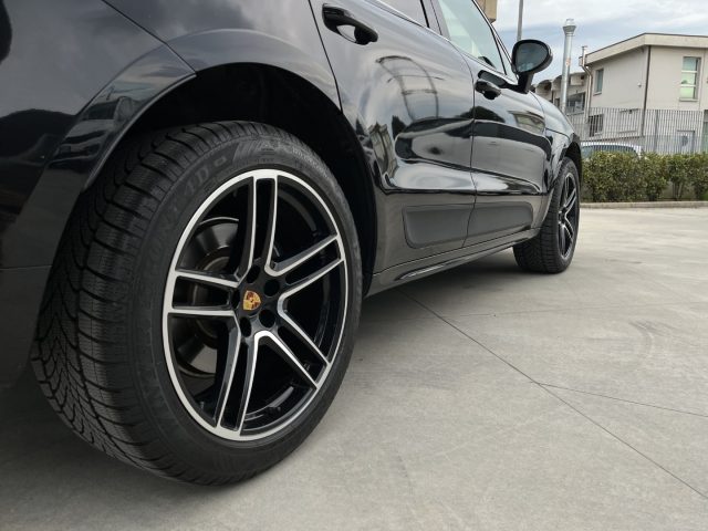 PORSCHE Macan usata, con Fari LED