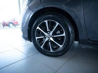 TOYOTA Yaris usata, con Interni in pelle