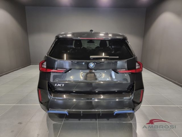 BMW iX1 usata 5