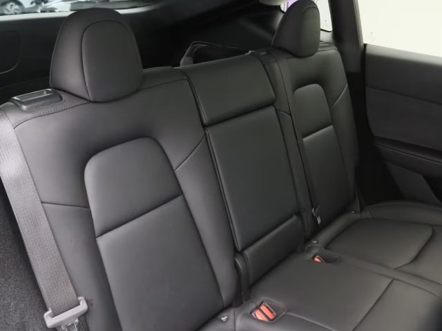TESLA Model Y usata, con Bluetooth