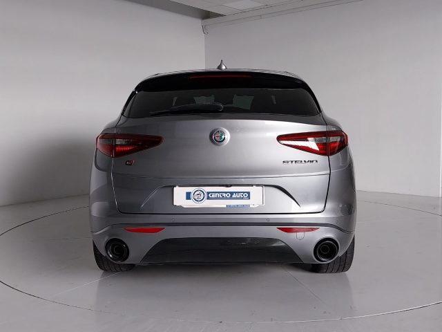 ALFA ROMEO Stelvio usata, con Portellone posteriore elettrico