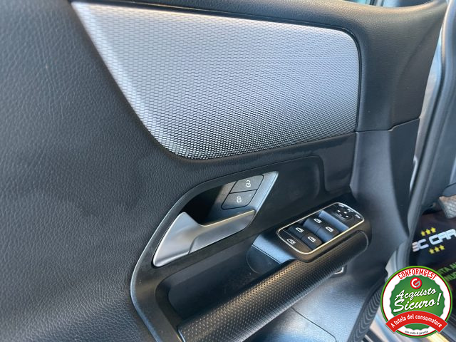 MERCEDES-BENZ B 180 usata, con Chiusura centralizzata