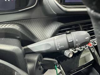 PEUGEOT 208 usata, con Airbag testa
