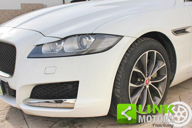 JAGUAR XF usata, con Autoradio
