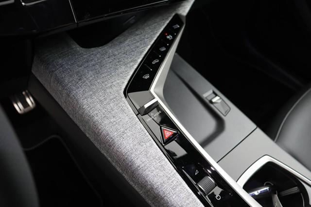 PEUGEOT 5008 usata, con Airbag Passeggero