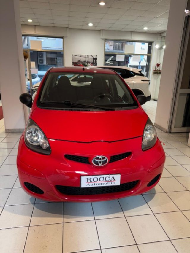 TOYOTA Aygo usata, con Airbag