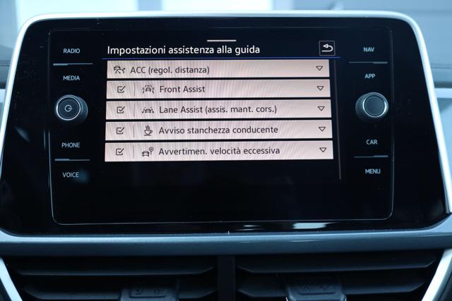 VOLKSWAGEN T-Roc usata, con Controllo elettronico della corsia