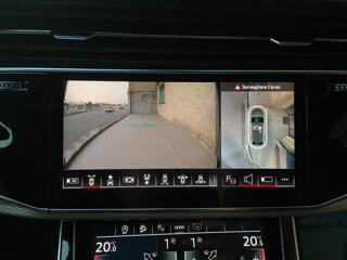 AUDI Q8 usata, con Sedile posteriore sdoppiato