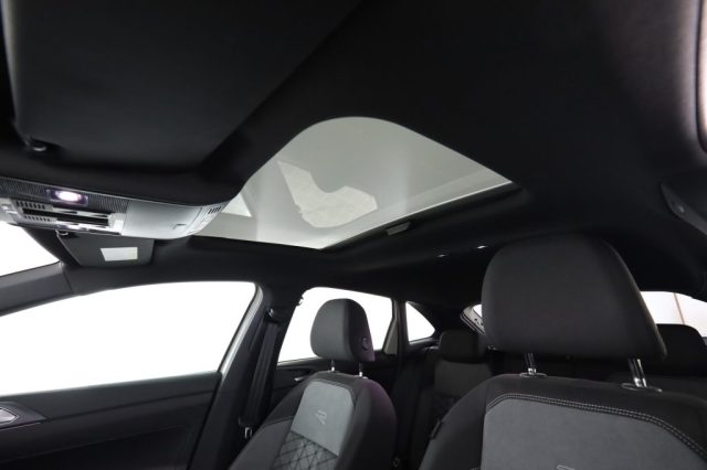 VOLKSWAGEN Taigo usata 7