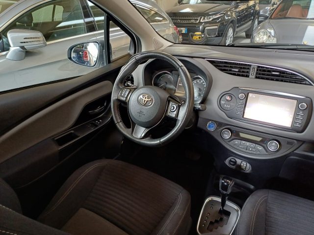 TOYOTA Yaris usata, con Sedile posteriore sdoppiato