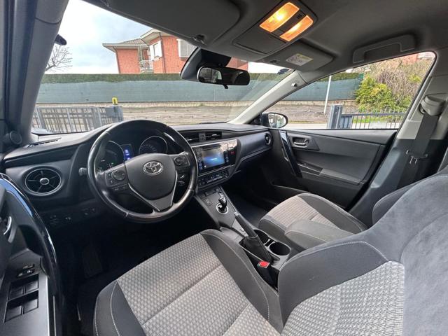 TOYOTA Auris Touring Sports usata, con Controllo automatico clima