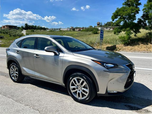 LEXUS NX 300 usata, con Airbag