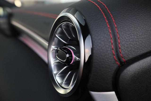 MERCEDES-BENZ CLA 220 usata, con Sensori di parcheggio posteriori