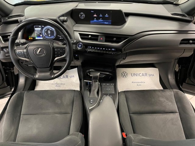 LEXUS UX 250h usata, con Servosterzo