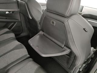 PEUGEOT 5008 usata, con USB