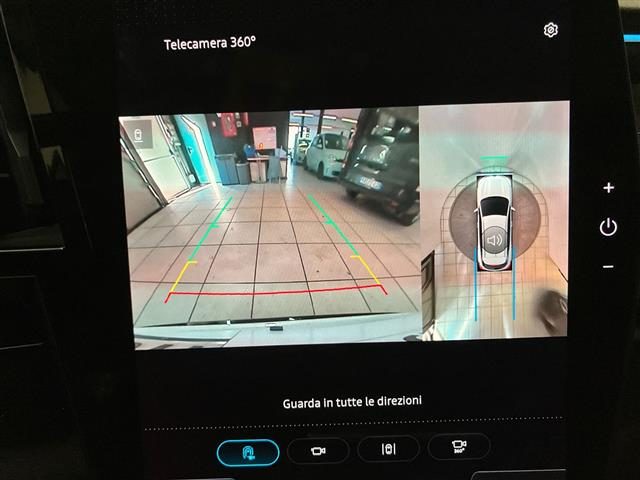 RENAULT Austral usata, con Touch screen