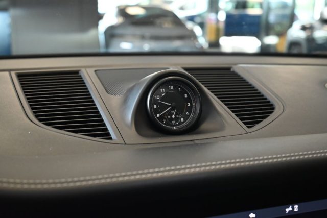 PORSCHE Macan usata 46