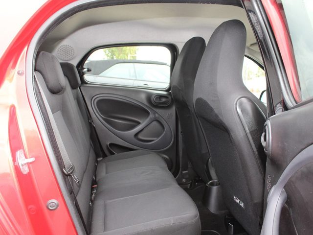 SMART ForFour usata, con USB
