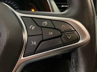 RENAULT Captur usata, con Sensori di parcheggio anteriori