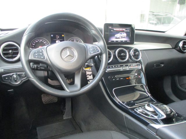 MERCEDES-BENZ C 200 usata, con Fendinebbia